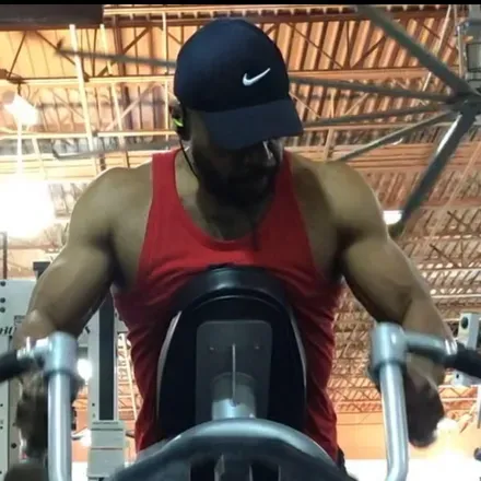 OnlyFans cuenta hou_fit_056 avatar 1