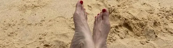 OnlyFans cuenta barbiefootsie header 2