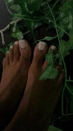 OnlyFans cuenta prettytoesprettyholes avatar 1
