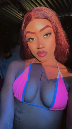 OnlyFans cuenta leslie_kourtrey avatar 1