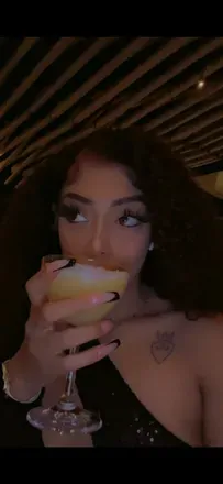 OnlyFans account  therealsnowflakee avatar 1