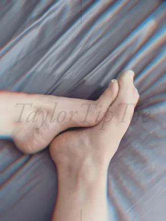 OnlyFans cuenta taylortiptoestootsies header 2