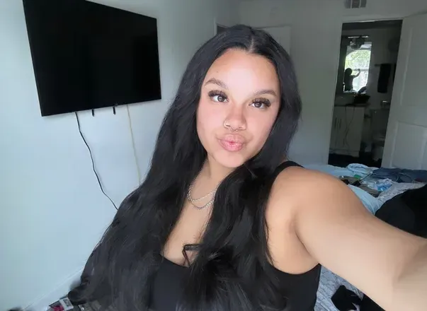 OnlyFans account  mami_vee header 2