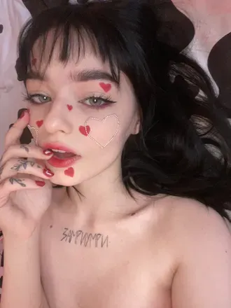 OnlyFans cuenta yourpersonalwaifu avatar 1