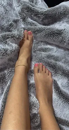 OnlyFans account  luckyfeetlover header 2