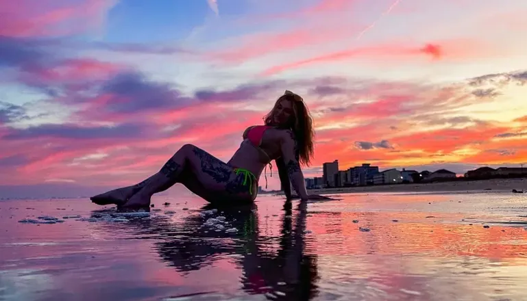 OnlyFans cuenta freshwatermermaid313 header 2