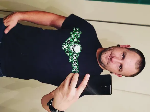 OnlyFans cuenta johnny_turbo avatar 1