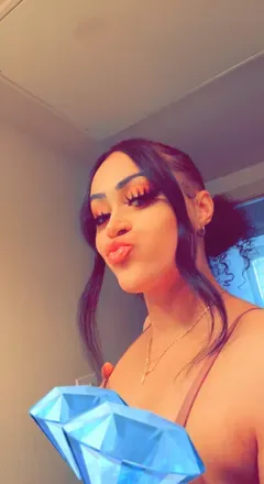 OnlyFans cuenta pettyyellow49 avatar 1