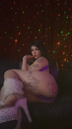 OnlyFans cuenta ch3yma header 2