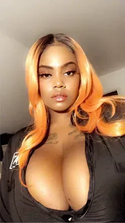 OnlyFans cuenta naughtynychelle avatar 1