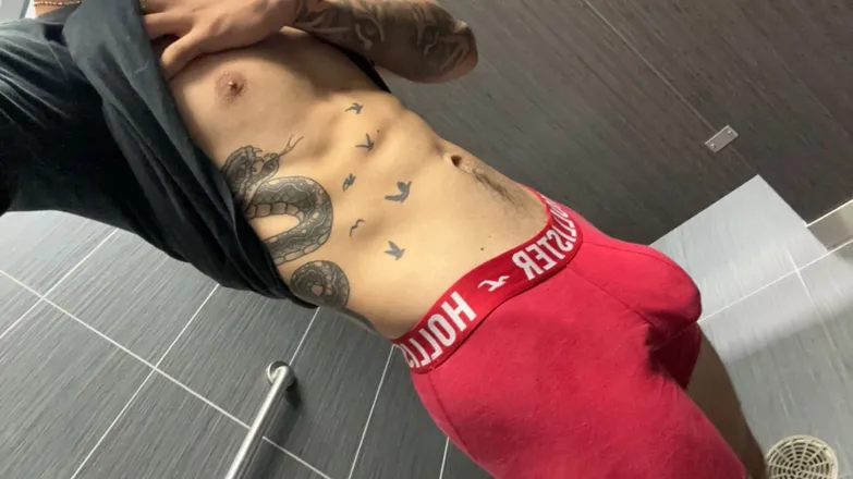 OnlyFans cuenta alex_0210 header 2