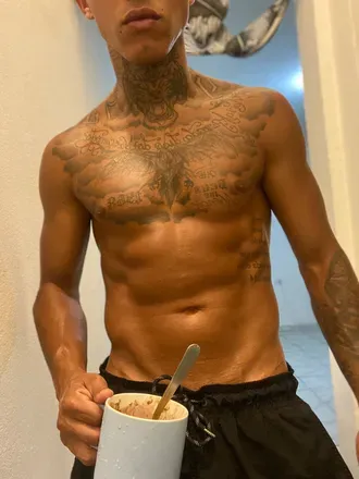 OnlyFans cuenta britoyan01 header 2