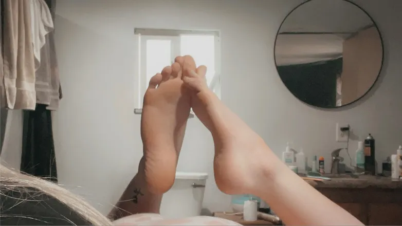 OnlyFans account  babyssweetfeet header 2