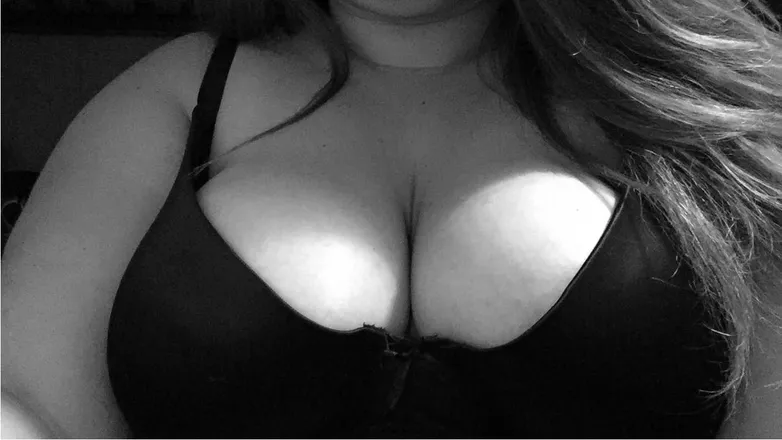 OnlyFans cuenta bubblesss22 header 2