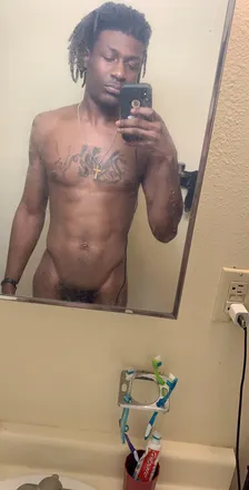 OnlyFans cuenta whosyoursama13 header 2