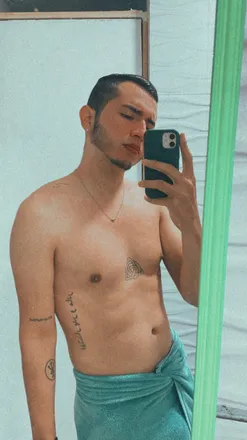 OnlyFans account  edwinchirinos22 header 2