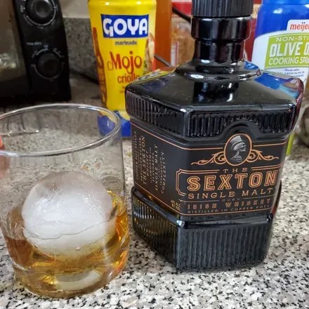 OnlyFans account  drunkdmonkey header 2
