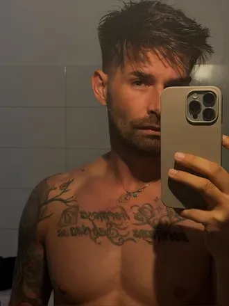 OnlyFans account  dandiary avatar 1