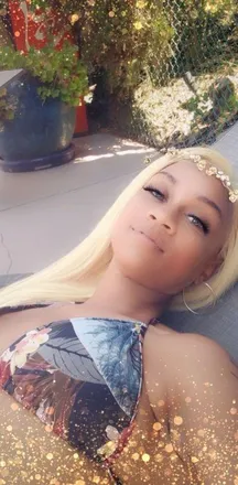 OnlyFans cuenta sexycamille header 2