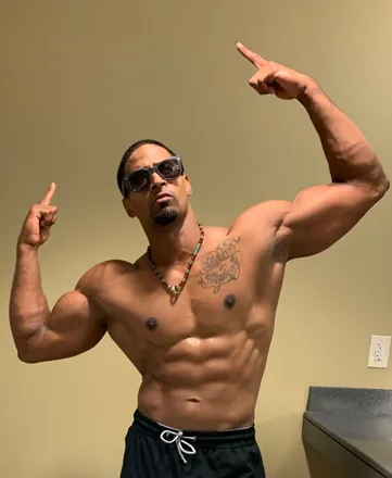 OnlyFans cuenta maximuscros header 2