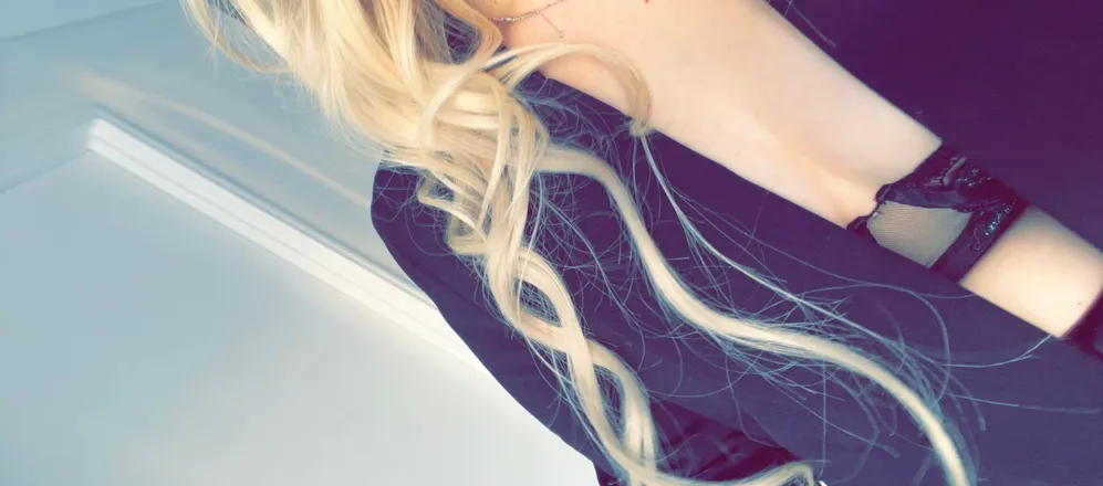 OnlyFans cuenta zoeeyhammil header 2