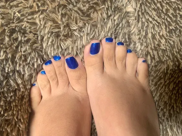 OnlyFans cuenta lovelyfeetpiq header 2