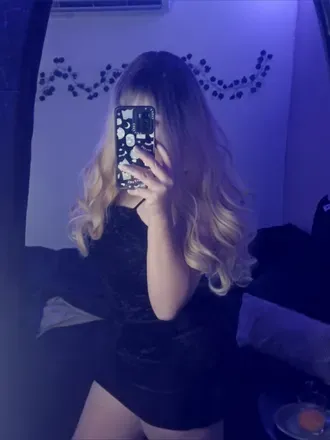 OnlyFans cuenta wixbell header 2