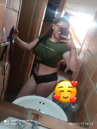 OnlyFans cuenta derly02 avatar 1