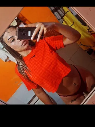 OnlyFans cuenta caarol32vip header 2