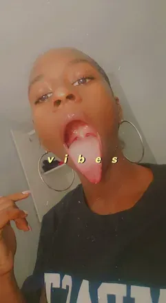 OnlyFans cuenta littleinthemiddle avatar 1
