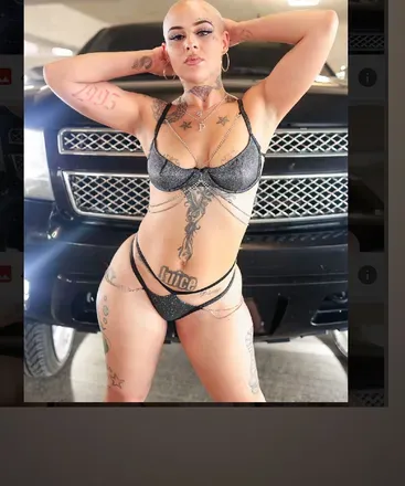 OnlyFans cuenta mshollywxxd header 2