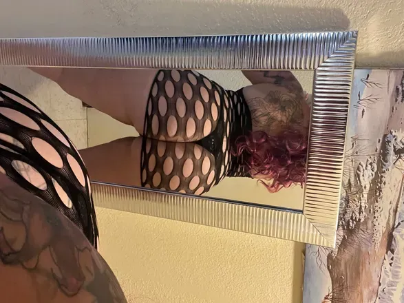 OnlyFans account  spicyncurvyv header 2