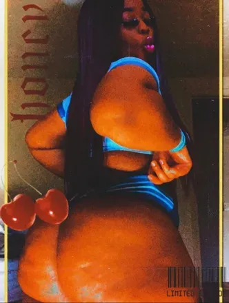 OnlyFans account  bumblebreee avatar 1