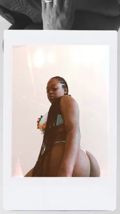OnlyFans cuenta melaninqueeen header 2