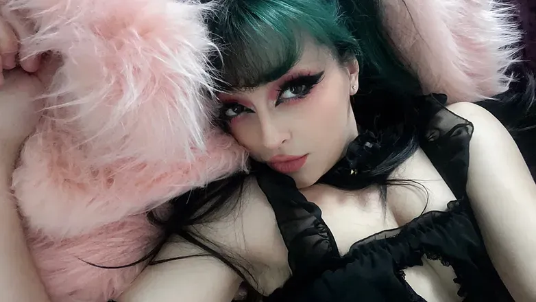 OnlyFans account  voidkitty header 2