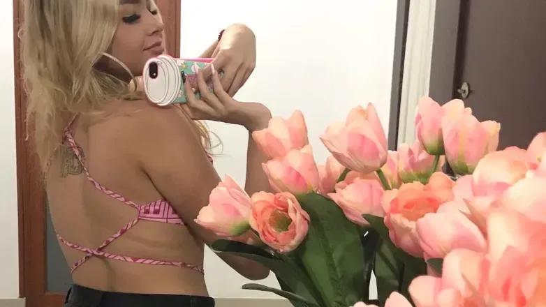 OnlyFans cuenta lizgarcia9 header 2