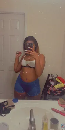 OnlyFans cuenta dorathepornstar avatar 1