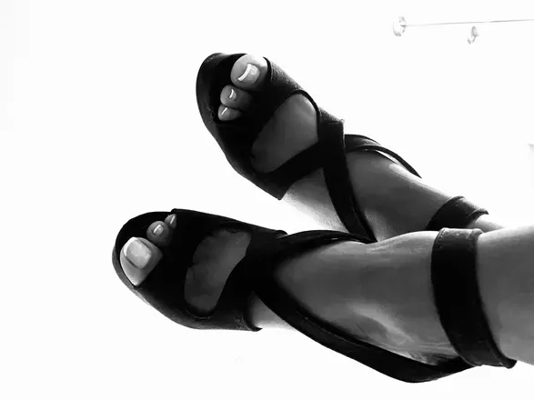 OnlyFans cuenta ebonynprettyfeet header 2