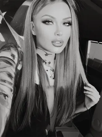 OnlyFans account  smallbabefree avatar 1