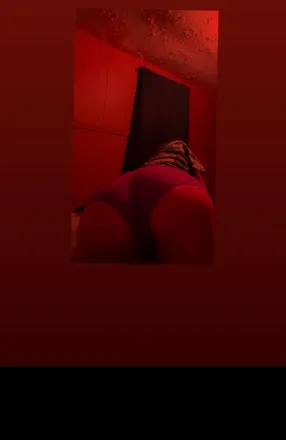 OnlyFans account  moonlust23 header 2