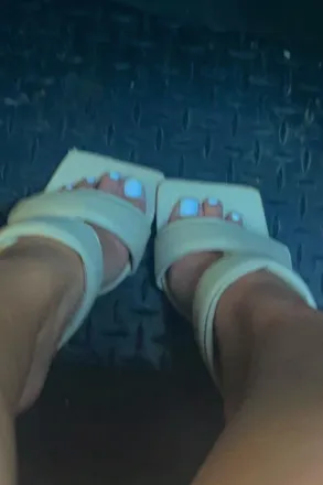 OnlyFans cuenta lilscutefeet header 2