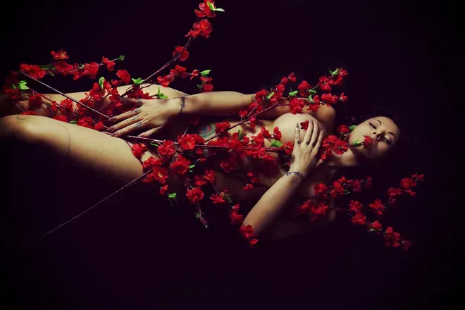 OnlyFans cuenta sintwisted header 2