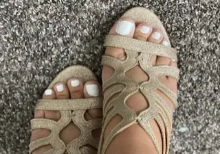 OnlyFans cuenta lovelytoes2021 header 2