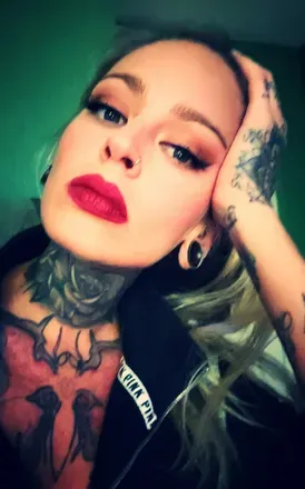OnlyFans cuenta metal_temptress avatar 1