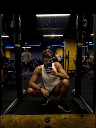 OnlyFans account  erikdellatoorre header 2