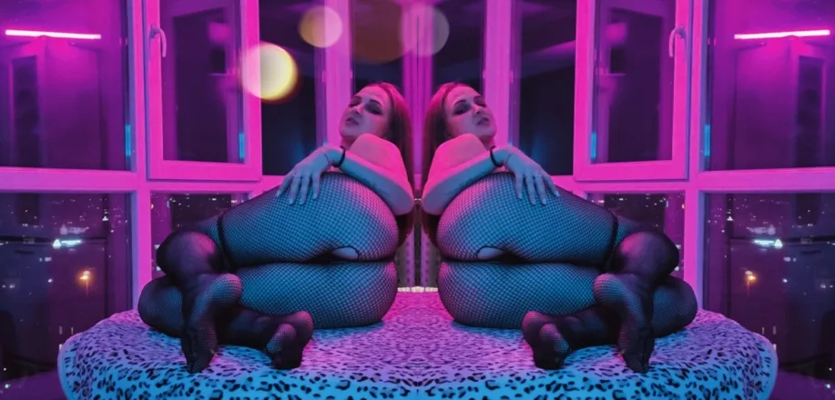OnlyFans account  violetnurse header 2