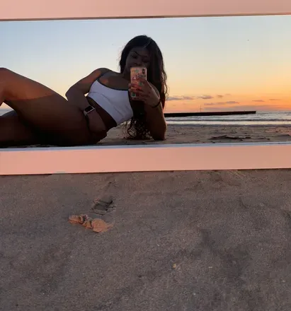 OnlyFans cuenta graciechar header 2