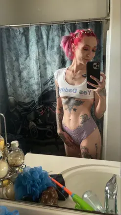 OnlyFans of karlymitchell