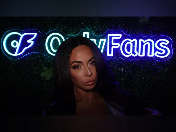 OnlyFans cuenta kloutkiki header 2