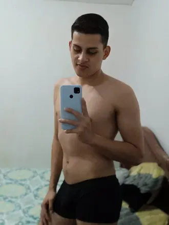 OnlyFans cuenta julysanti avatar 1